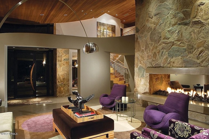purple living room idea