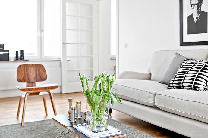white scandinavian minimalist living room