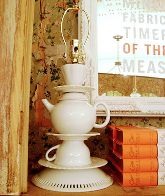 Extraordinary Tea Set Lamp