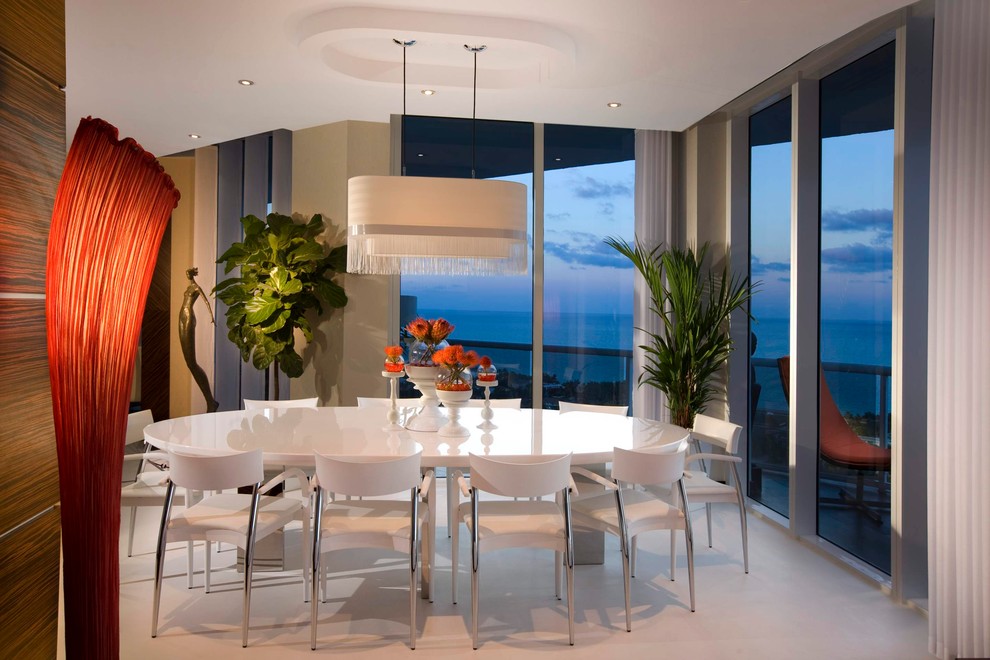 Dining room with modern dining set