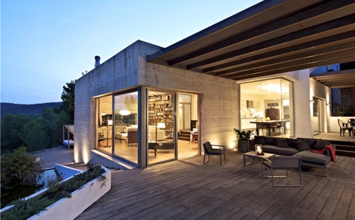 Bright-and-villa-modern-design