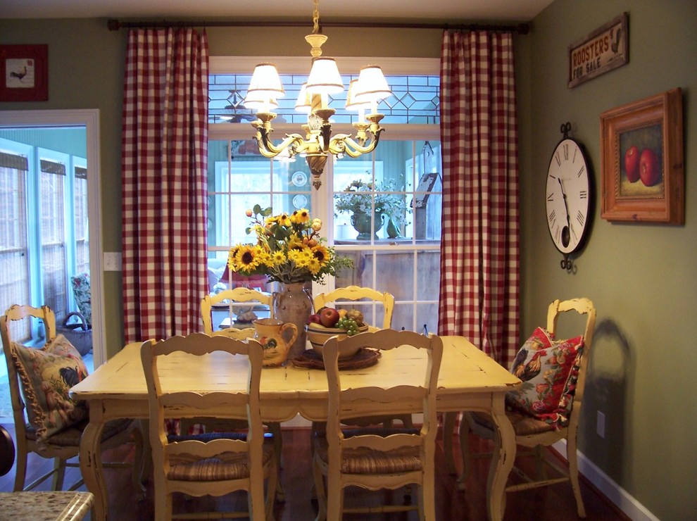 Dining room with French Provencal design